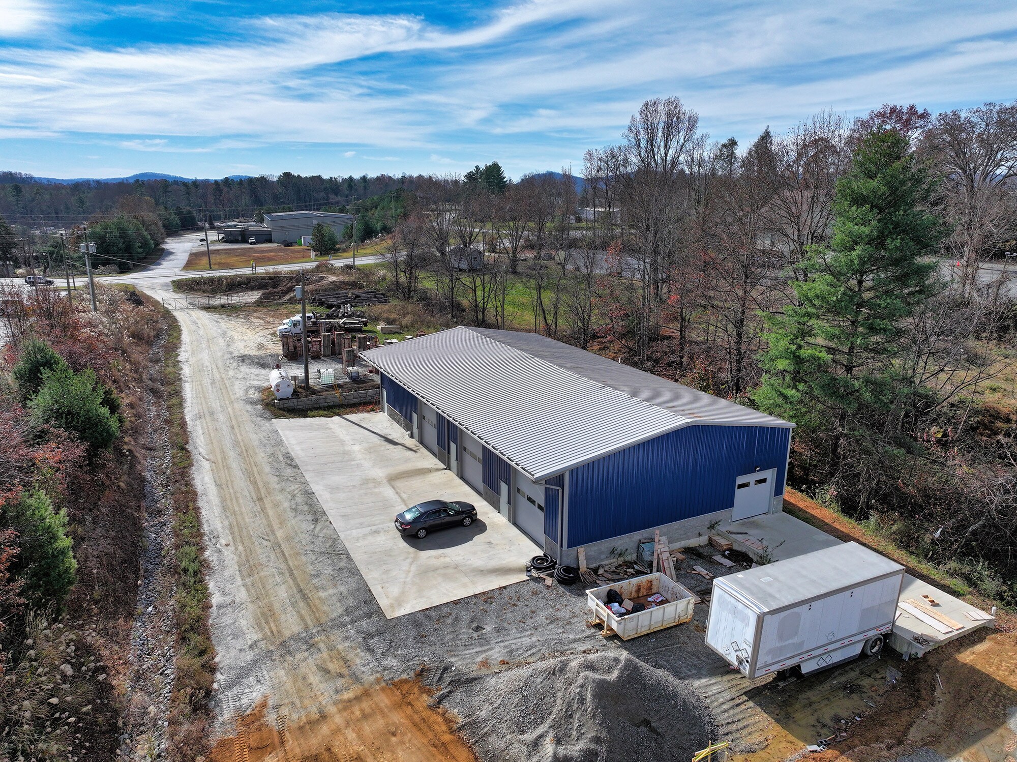 985 Upward Rd, Flat Rock, NC for lease Building Photo- Image 1 of 7