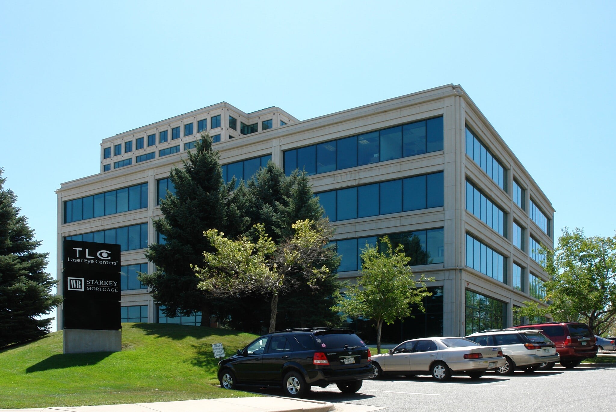 2000 S Colorado Blvd, Denver, CO for lease Building Photo- Image 1 of 11