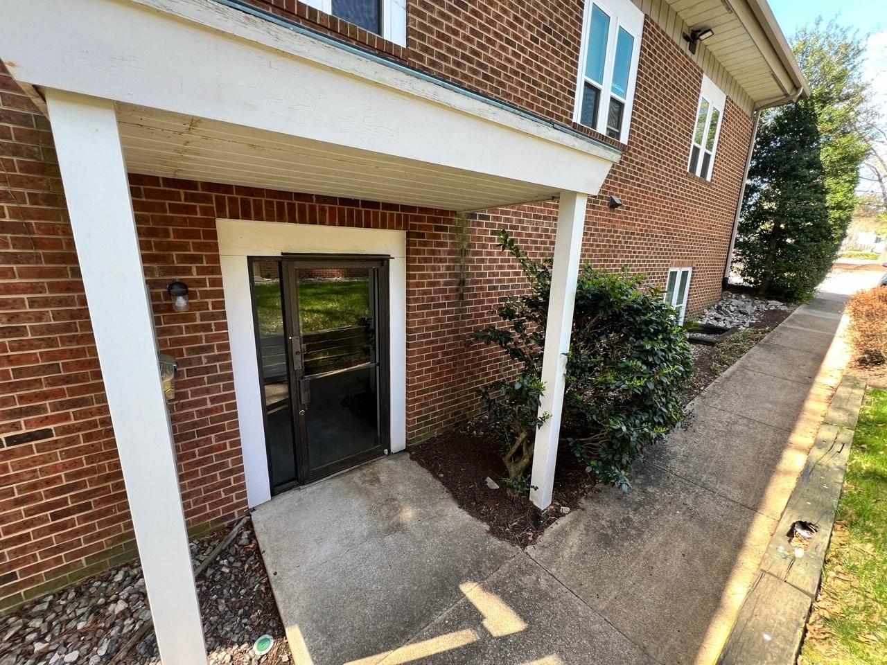 6714 Patterson Ave, Richmond, VA for lease Building Photo- Image 1 of 9