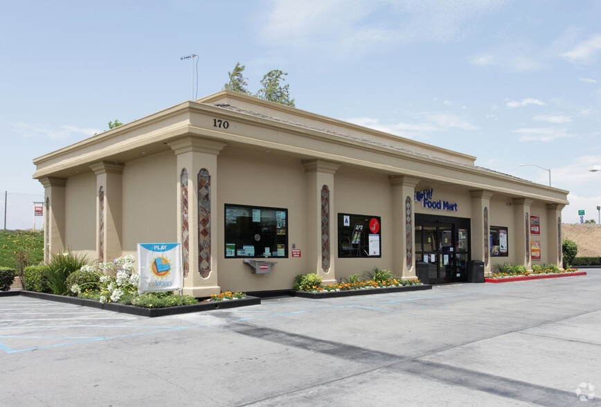 170 Hidden Valley Pky, Norco, CA for sale - Primary Photo - Image 1 of 8