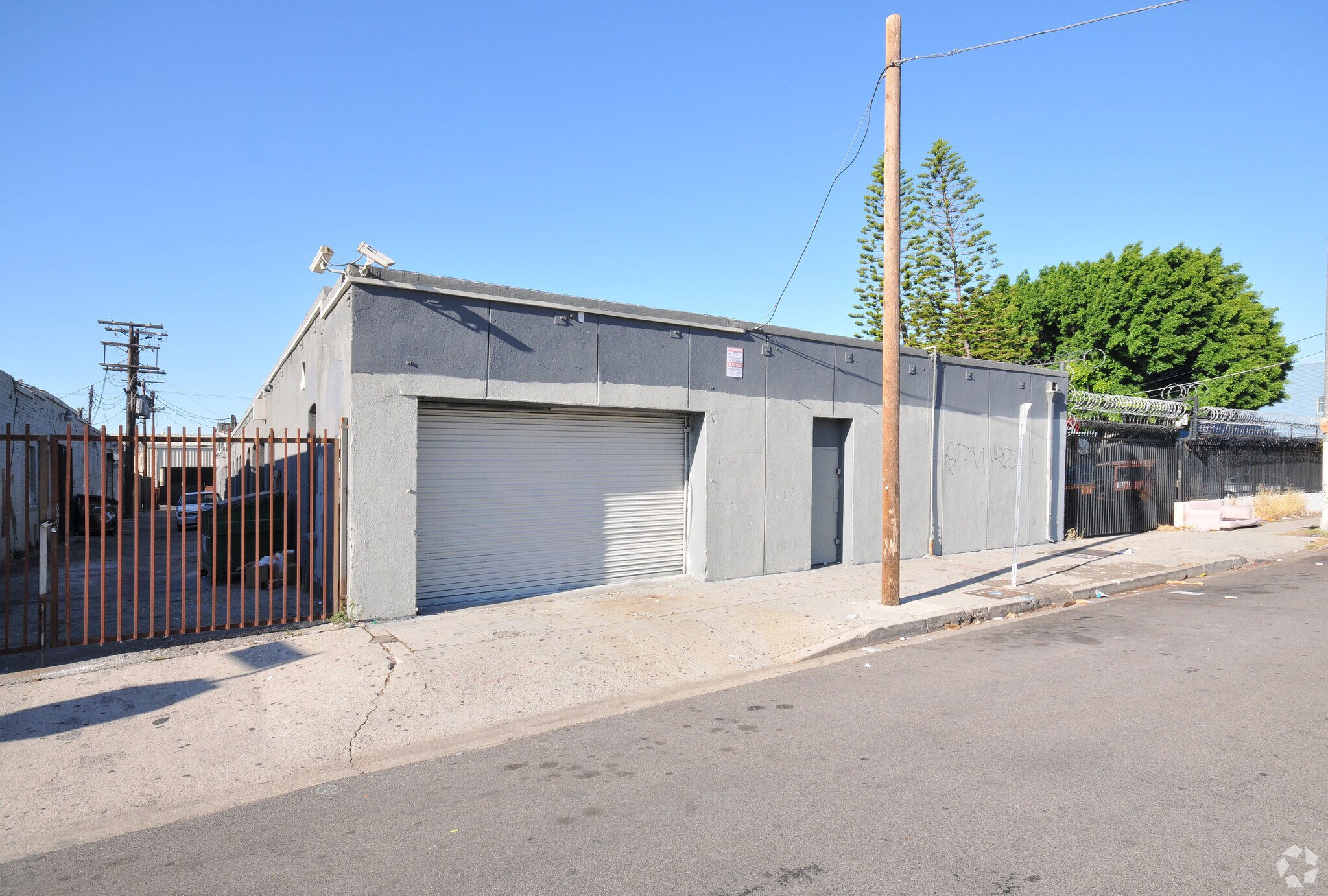 118 W 36th St, Los Angeles, CA for sale Primary Photo- Image 1 of 4