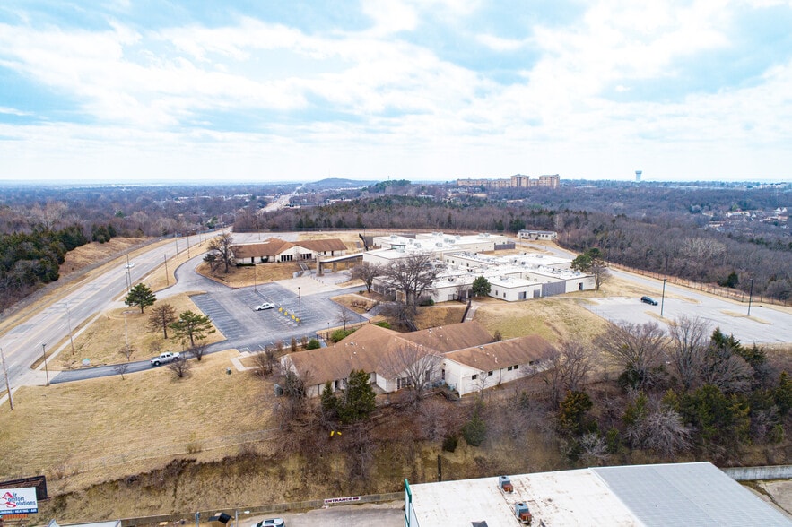 6262 S Sheridan Rd, Tulsa, OK à vendre - Aérien - Image 2 de 15