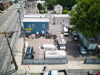 Plus de détails pour 2128 Jericho Tpke, Garden City Park, NY - Bureau à vendre