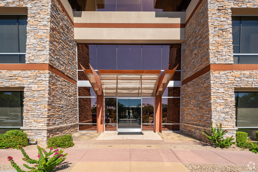 17015 N Scottsdale Rd, Scottsdale, AZ for lease - Building Photo - Image 3 of 6