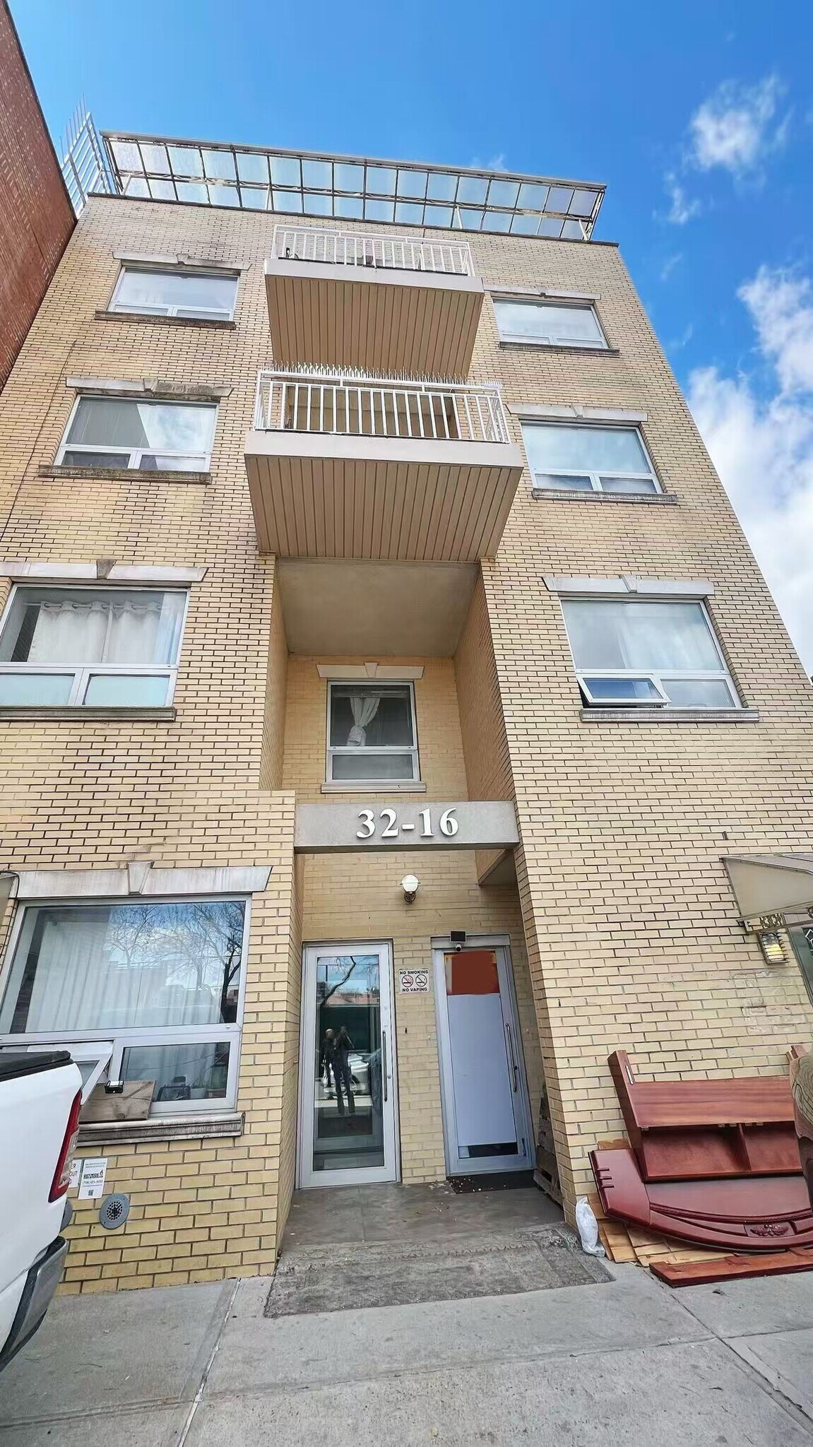 32-16 137th St, Flushing, NY à vendre Photo principale- Image 1 de 14