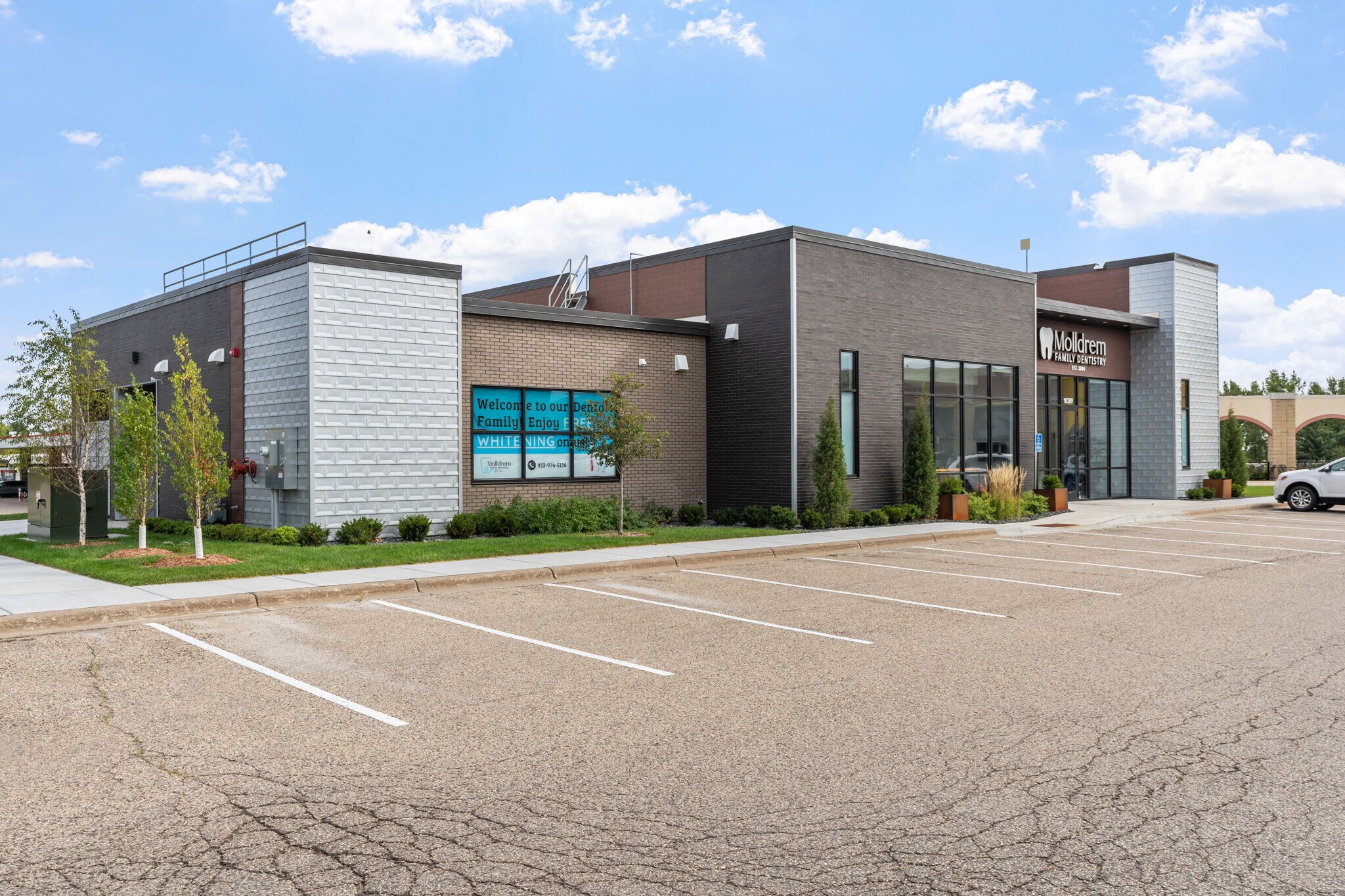 18389 Orchard Trl, Lakeville, MN à vendre Photo du bâtiment- Image 1 de 54