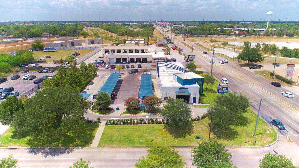 9801 Jones Rd, Houston, TX à vendre - Photo du bâtiment - Image 1 de 7