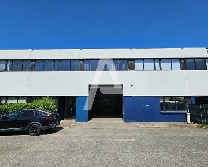 41 Rue Fourny, Buc for lease - Building Photo - Image 2 of 6