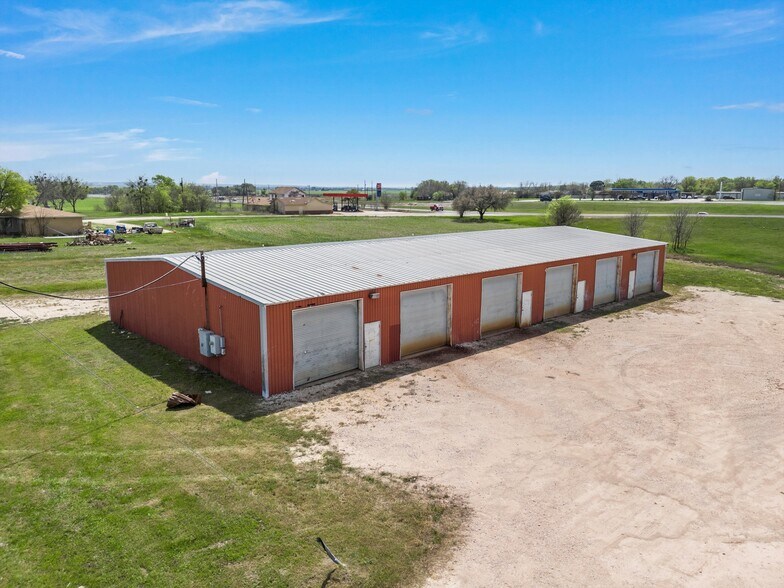 138 N Speegleville Rd, Waco, TX à louer - Photo du bâtiment - Image 2 de 11