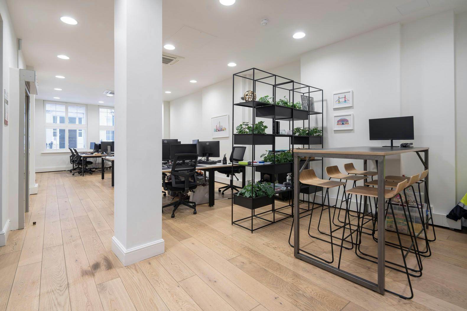 9 Warwick Ct, London for lease Building Photo- Image 1 of 19