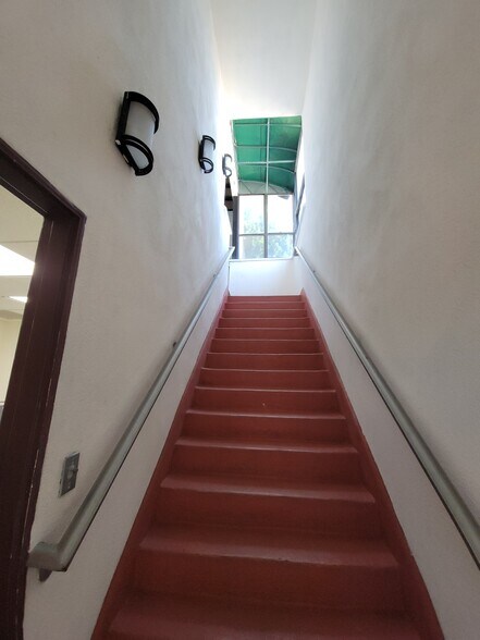 539 E Garvey Ave, Monterey Park, CA à louer - Photo du bâtiment - Image 2 de 11