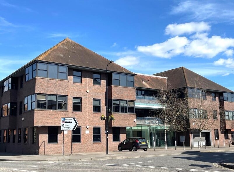 Station Rd, Henley On Thames for sale - Building Photo - Image 1 of 12