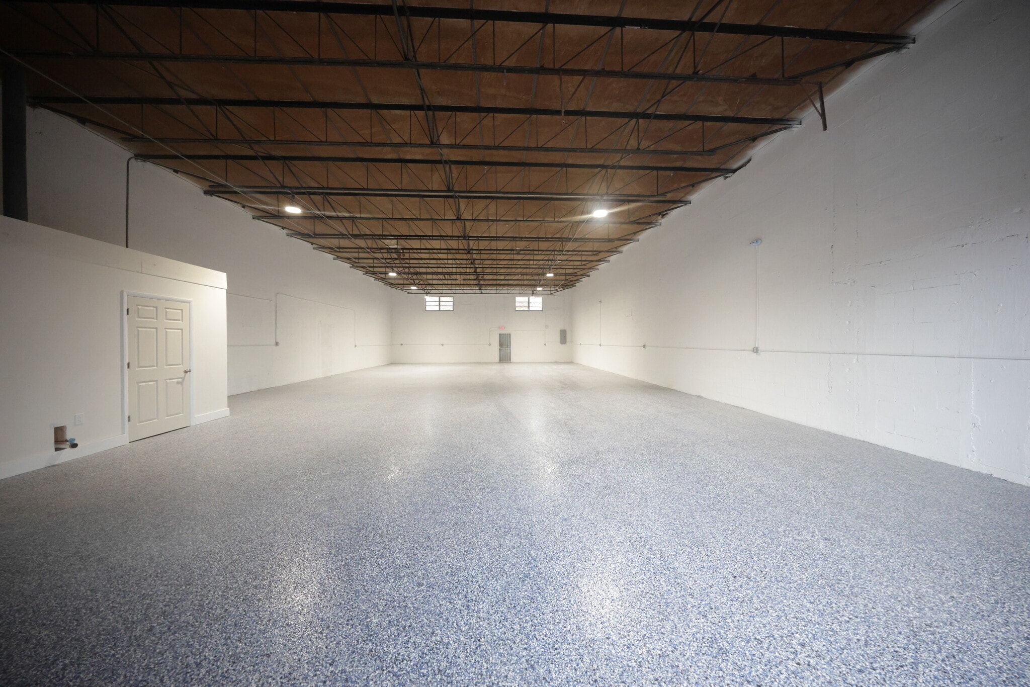 670-698 W 84th St, Hialeah, FL for lease Interior Photo- Image 1 of 9