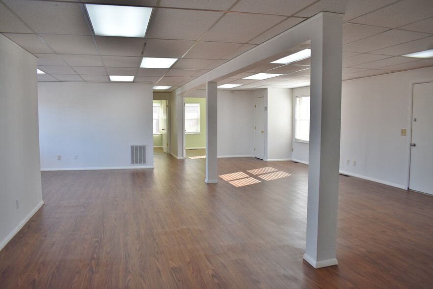 2940 NW 50th St, Oklahoma City, OK for lease - Interior Photo - Image 2 of 6