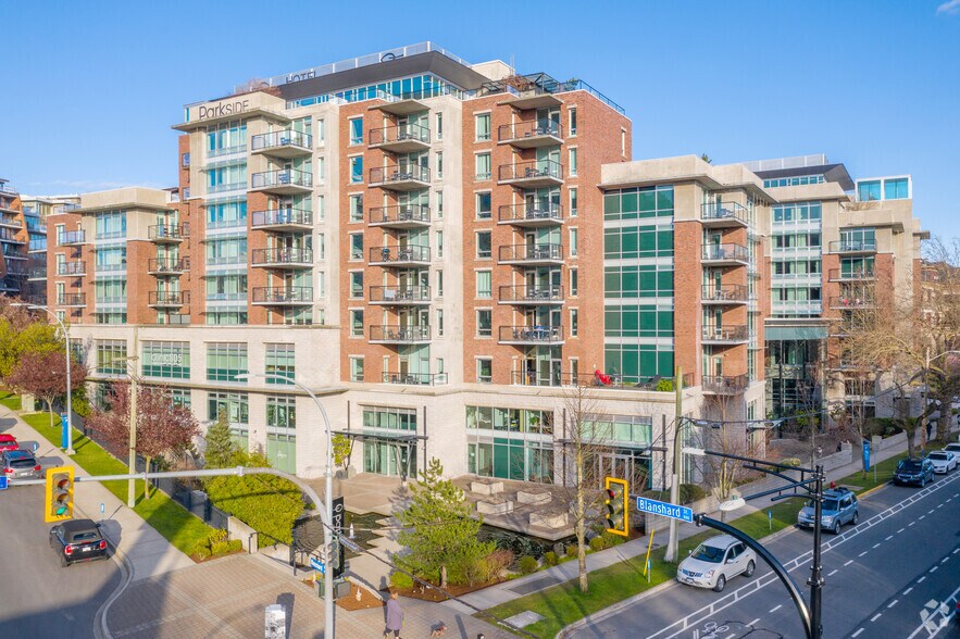 810 Humboldt St, Victoria, BC à louer - Photo principale - Image 1 de 4