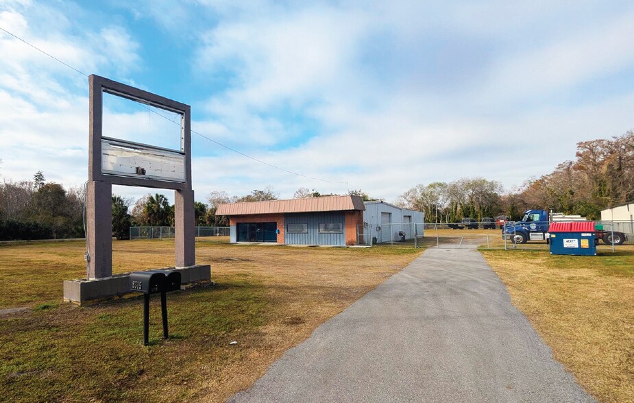 8315 Congress St, Port Richey, FL for sale - Building Photo - Image 2 of 6