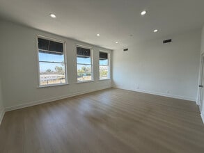 8947-8969 W Sunset Blvd, West Hollywood, CA for lease Interior Photo- Image 2 of 12