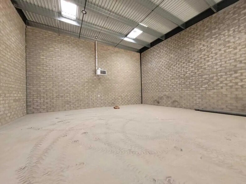 Flex dans Corbeil-Essonnes à louer - Photo du bâtiment - Image 2 de 6