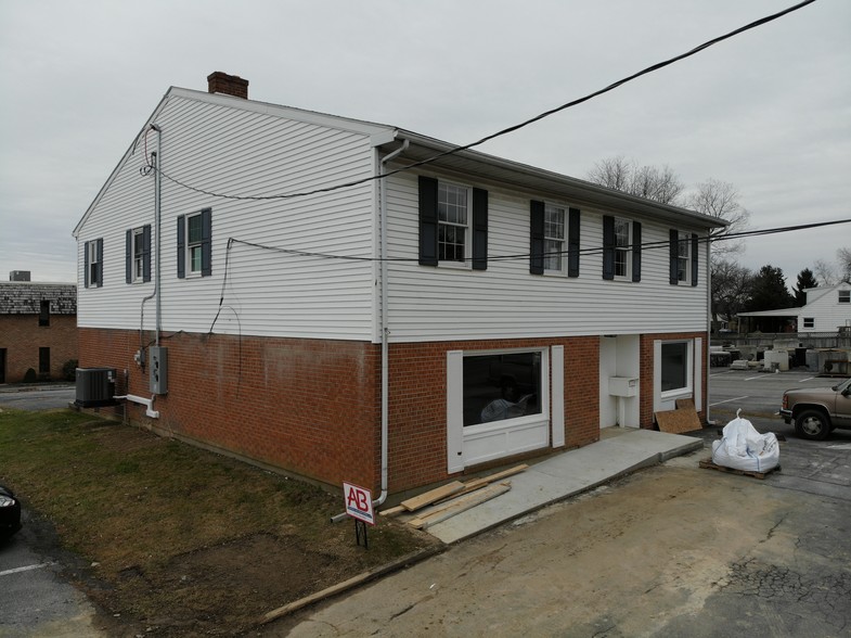 9 W Willow Rd, Willow Street, PA à vendre - Photo du bâtiment - Image 1 de 1