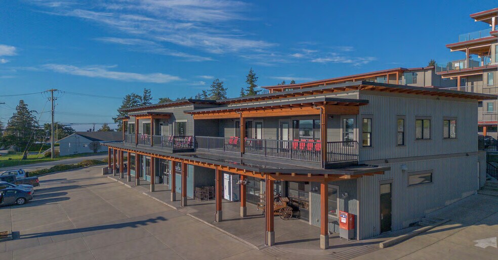 7013 Thunder Bay St, Powell River, BC à vendre - Photo du bâtiment - Image 3 de 18