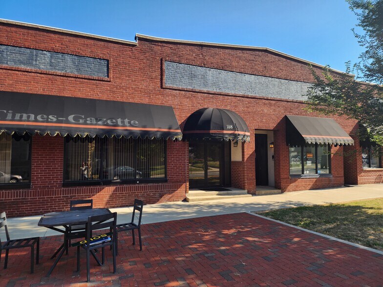 108-A Governor Trimble, Hillsboro, OH à louer - Photo du bâtiment - Image 2 de 7