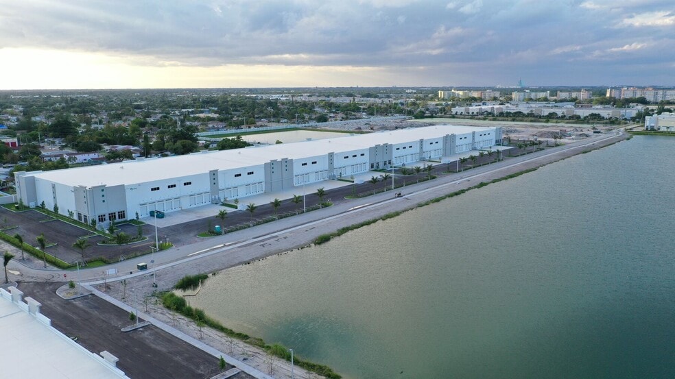 2500 Commerce Center Way, Pembroke Park, FL for lease - Aerial - Image 2 of 2