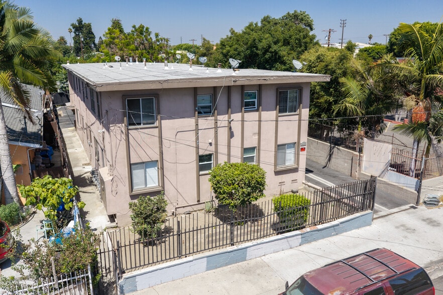 1433 E 61st St, Los Angeles, CA for sale - Building Photo - Image 2 of 36