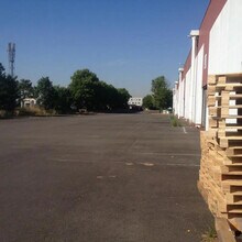 Industriel dans Éragny à louer Photo du bâtiment- Image 1 de 8