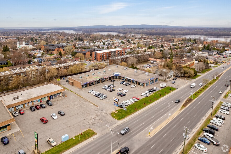 4886 Boul Saint-Charles, Montréal, QC for lease - Aerial - Image 2 of 4