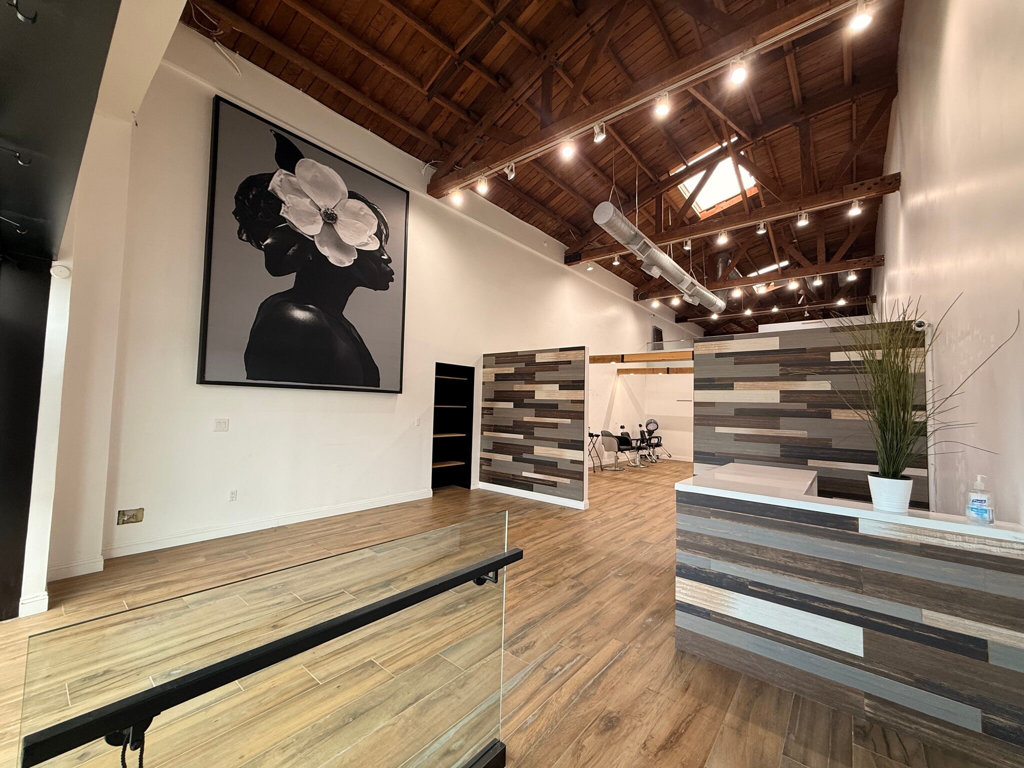 457 La Brea ave, Los Angeles, CA for sale Interior Photo- Image 1 of 10