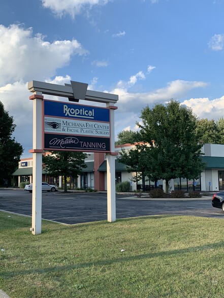 2216-2224 Cassopolis, Elkhart, IN for lease - Building Photo - Image 3 of 8