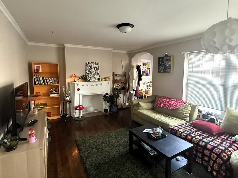 2395 Dover Rd, Columbus, OH à vendre - Photo du bâtiment - Image 3 de 9