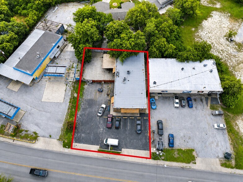 6240 Montgomery Dr, Windcrest, TX à vendre - Photo principale - Image 2 de 40