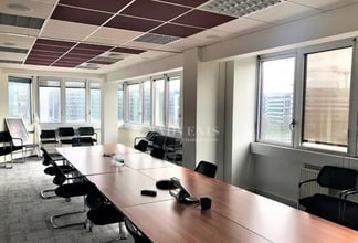 Office in Fontenay-sous-Bois for lease Interior Photo- Image 2 of 5