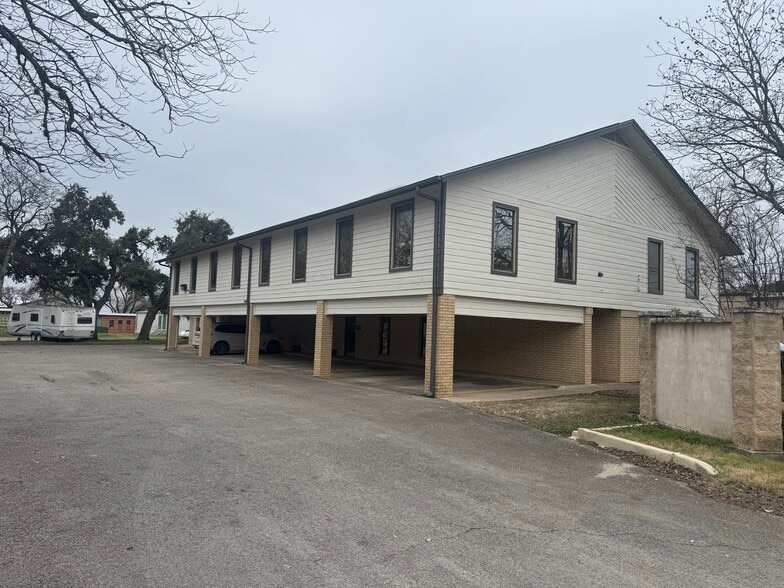 1011 Meredith Dr, Austin, TX for lease - Building Photo - Image 2 of 12