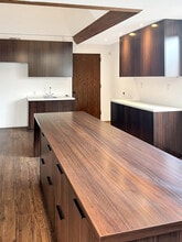 318 E Glenoaks Blvd, Glendale, CA for lease Interior Photo- Image 1 of 9