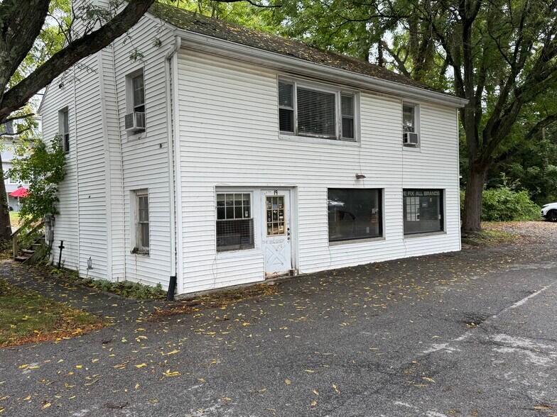 21 Old Main St, Fishkill, NY à louer - Photo du bâtiment - Image 2 de 11