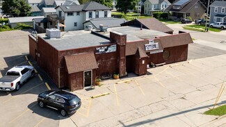 Plus de détails pour 10 E Hitt St, Mount Morris, IL - Commerce de détail à vendre
