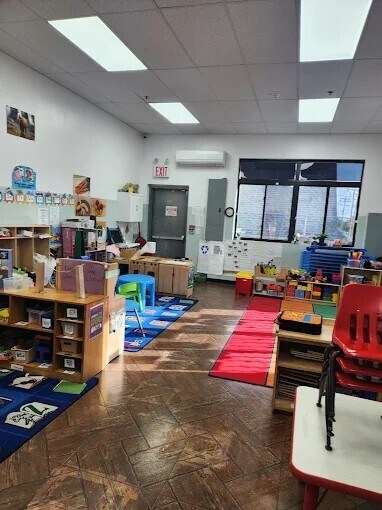 13009 Springfield Blvd, Springfield Gardens, NY à vendre - Photo du bâtiment - Image 2 de 6