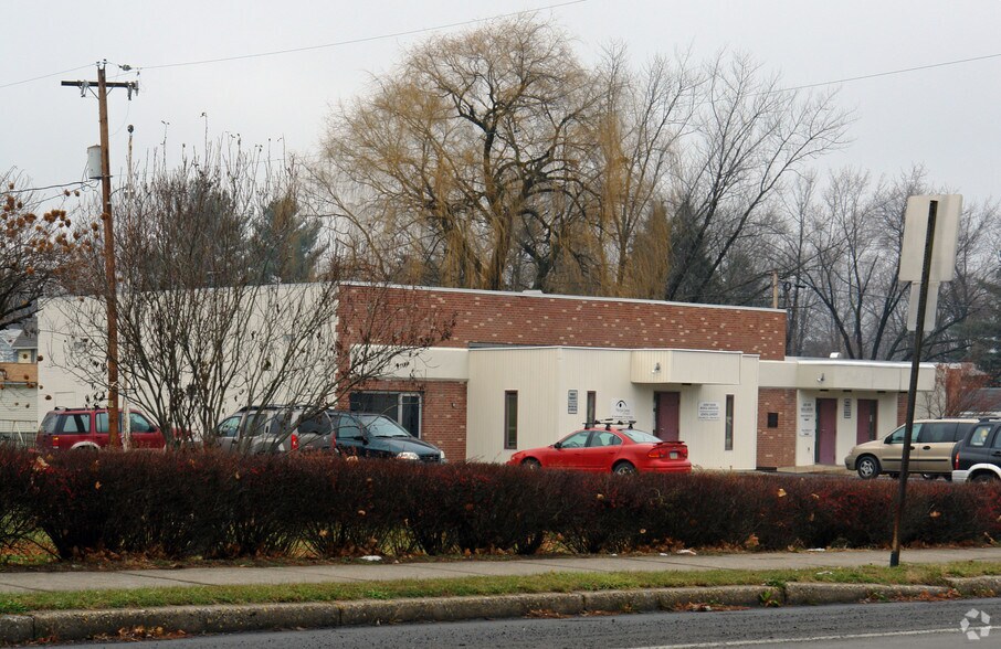 104 E Central Ave, Avis, PA à vendre - Photo du bâtiment - Image 2 de 2