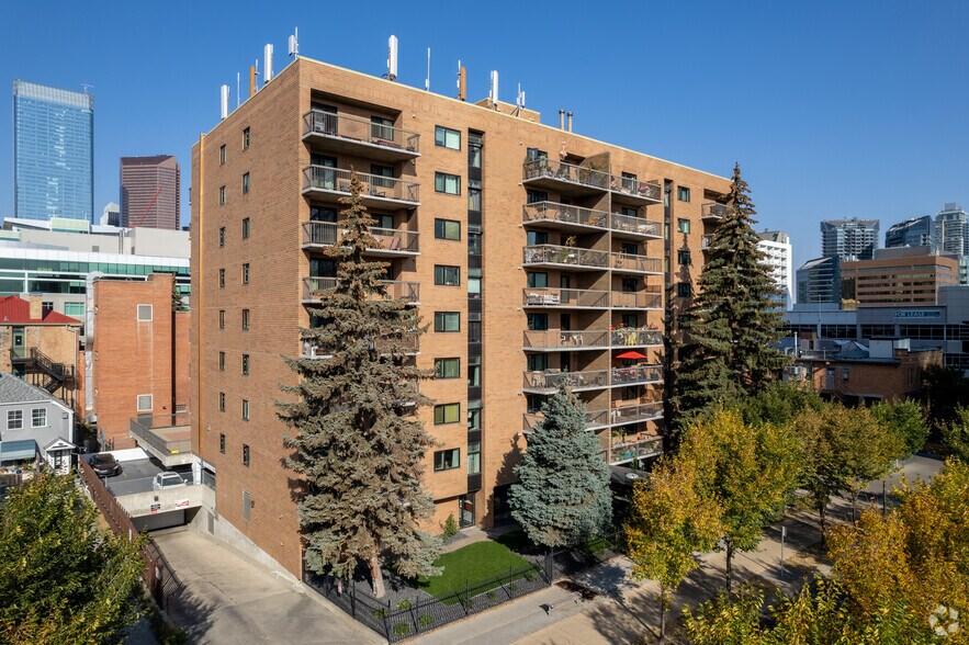 220 13th Ave SW, Calgary, AB à vendre - Aérien - Image 1 de 1