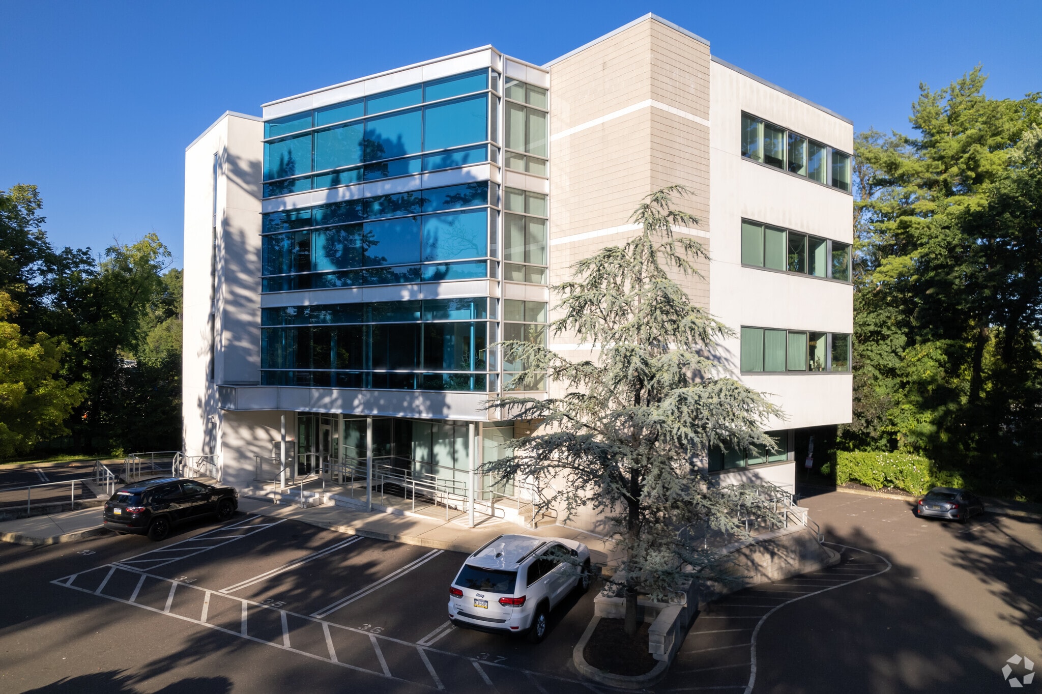 1021-1031 Old York Rd, Abington Township, PA for lease Building Photo- Image 1 of 8