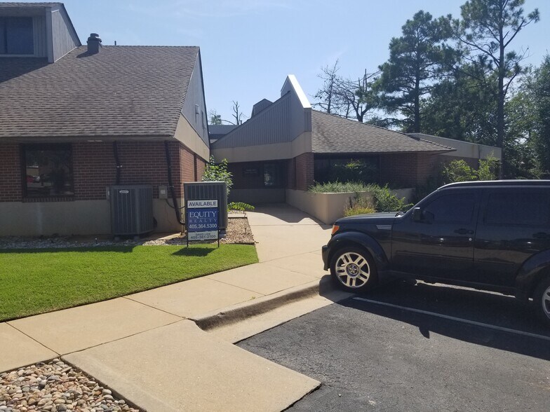 8811 E Reno Ave, Midwest City, OK à vendre - Photo du bâtiment - Image 2 de 8