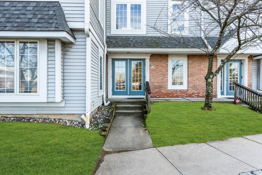 1 Bethany Rd, Hazlet, NJ à louer - Photo du bâtiment - Image 3 de 24