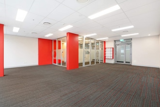 51 Crown St, Wollongong for lease Interior Photo- Image 2 of 8