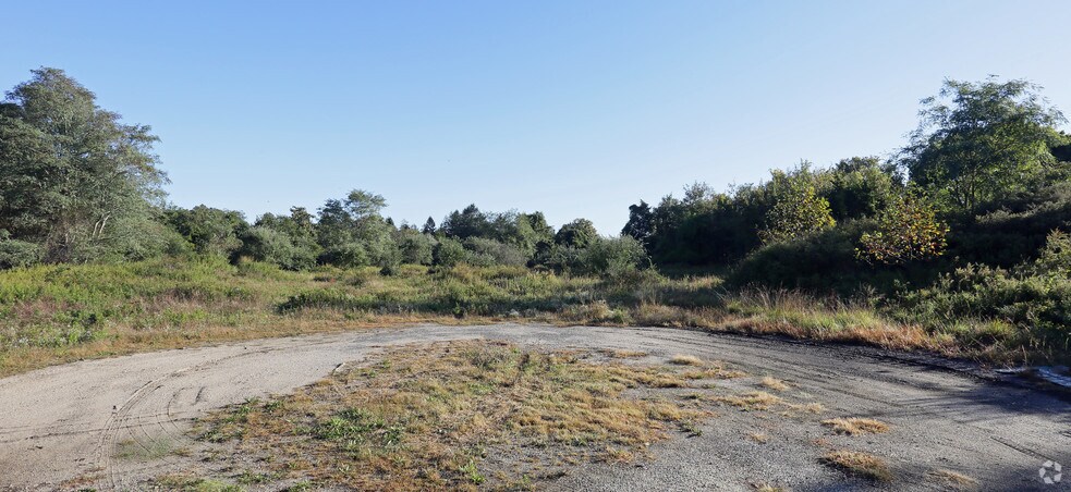 103 County Road 39A, Southampton, NY à vendre - Photo du bâtiment - Image 2 de 16