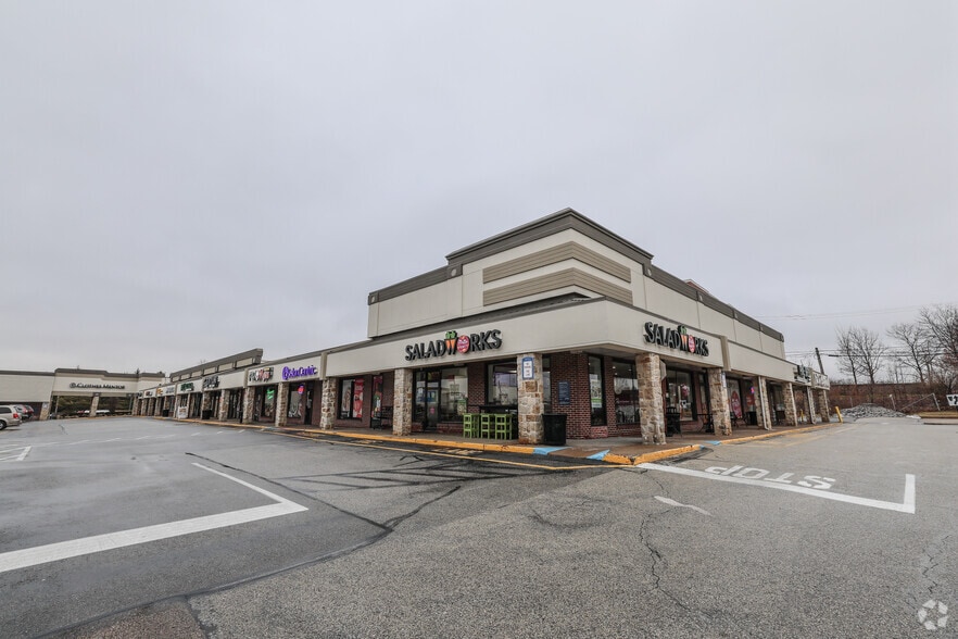 53-99 W Germantown Pike, East Norriton Township, PA for lease - Primary Photo - Image 1 of 2