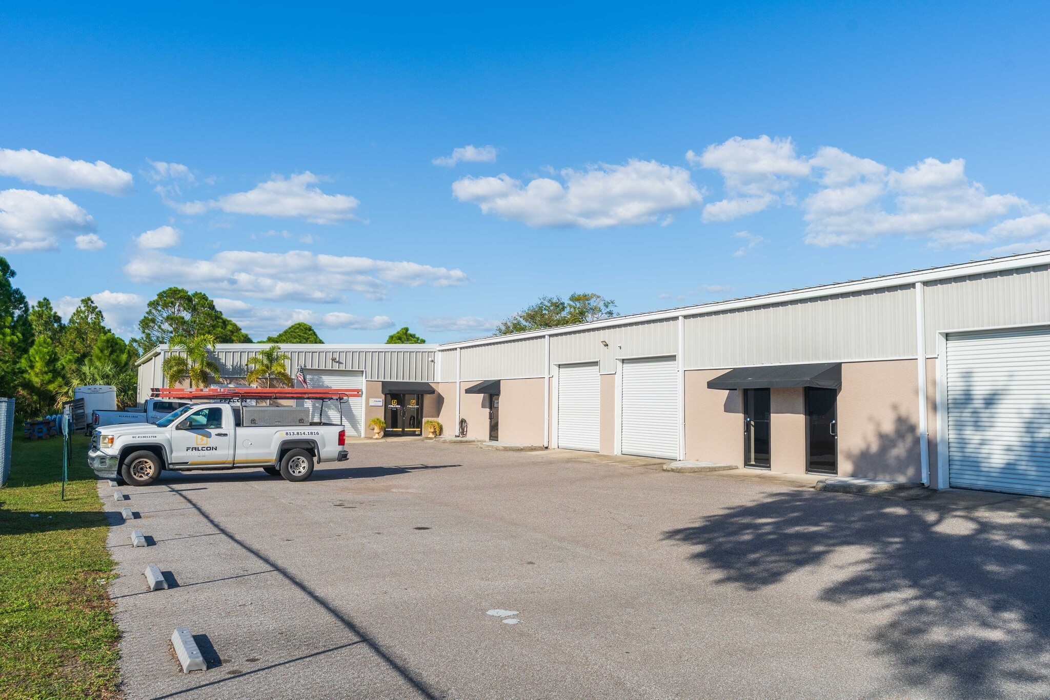 440 Roberts Rd, Oldsmar, FL for lease Building Photo- Image 1 of 27