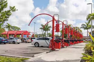 16770 NW 37th Ave, Miami Gardens, FL à vendre - Photo principale - Image 1 de 1