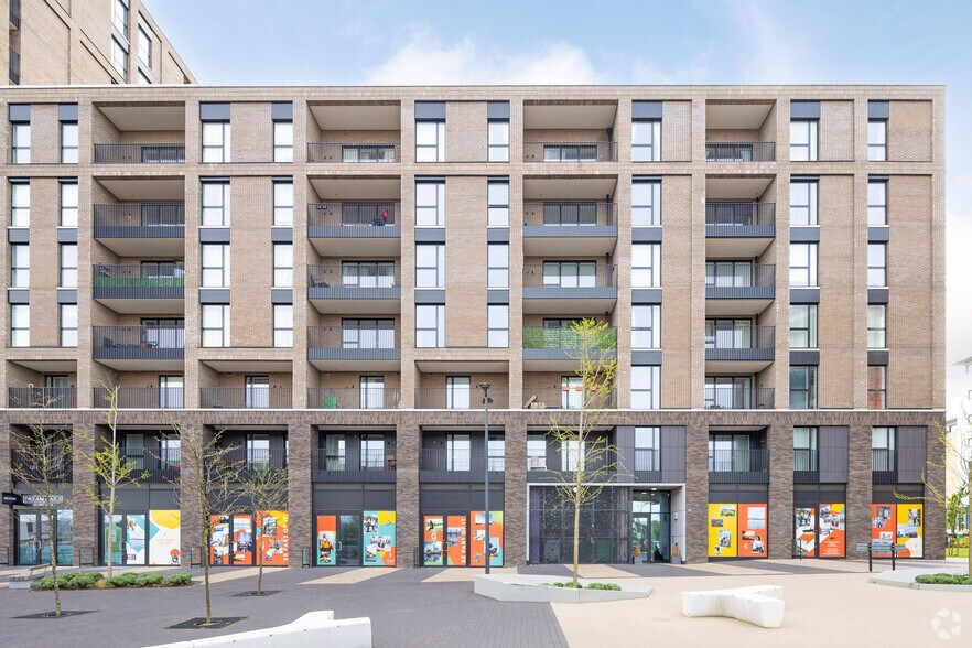 Gallions Rd, Londres à vendre - Photo du bâtiment - Image 3 de 3